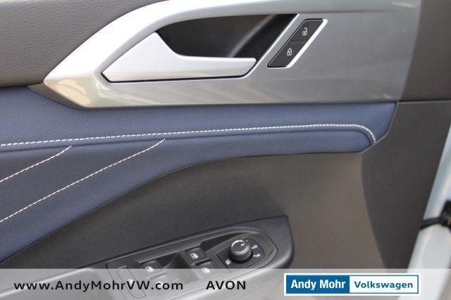Photo of 2025 Monument Gray Volkswagen Taos