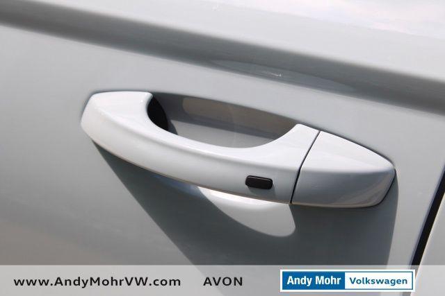 Photo of 2025 Monument Gray Volkswagen Taos