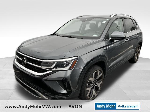 Photo of 2022 Platinum Gray Metallic Volkswagen Taos