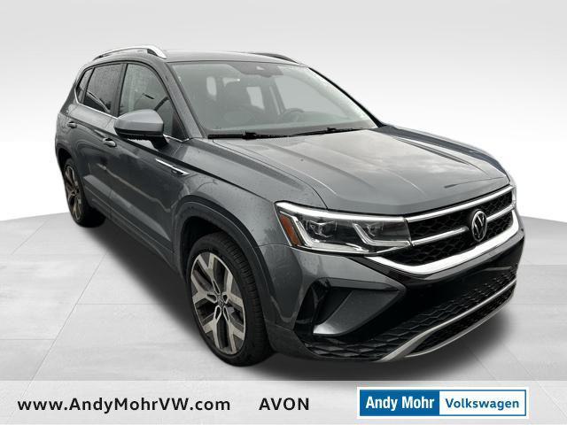 Photo of 2022 Platinum Gray Metallic Volkswagen Taos