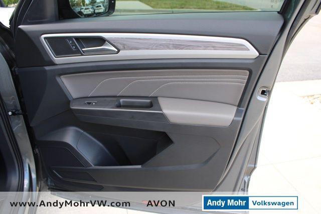 Photo of 2023 Platinum Gray Metallic Volkswagen Atlas Cross Sport
