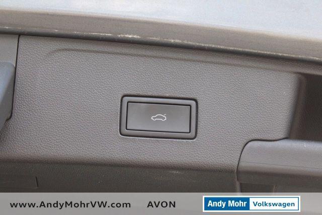 Photo of 2023 Platinum Gray Metallic Volkswagen Atlas Cross Sport