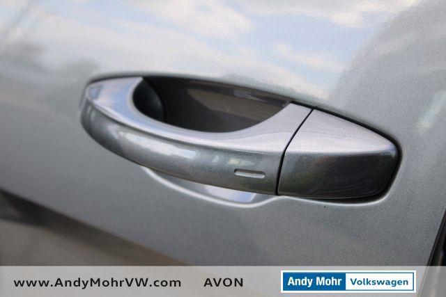 Photo of 2023 Platinum Gray Metallic Volkswagen Atlas Cross Sport