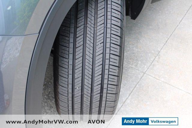 Photo of 2023 Platinum Gray Metallic Volkswagen Atlas Cross Sport