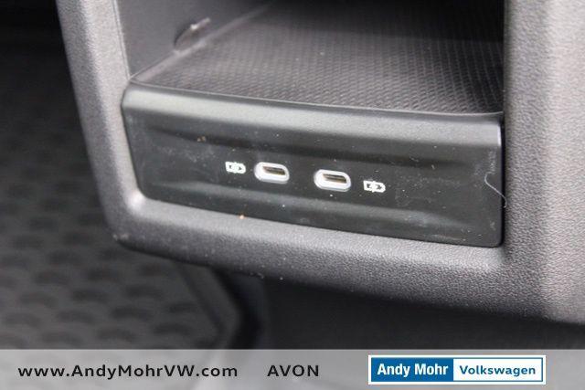 Photo of 2025 Pure White Volkswagen ID.4