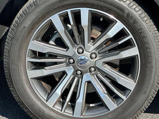Photo of 2017 Magnetic Metallic Ford Explorer