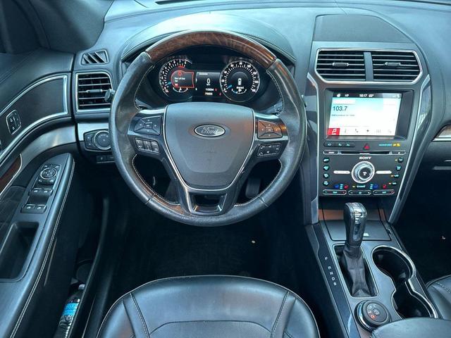 Photo of 2017 Magnetic Metallic Ford Explorer
