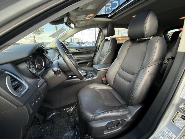 Photo of 2023 Sonic Silver Metallic Mazda CX-9