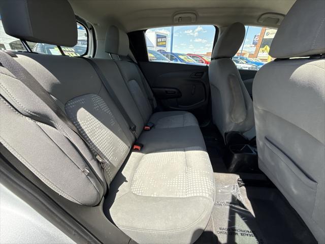 Photo of 2020 Silver Ice Metallic Chevrolet Sonic