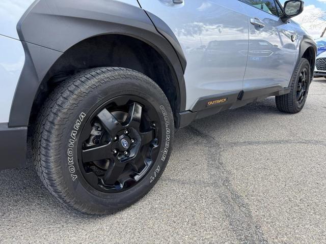 Photo of 2022 Ice Silver Metallic Subaru Outback
