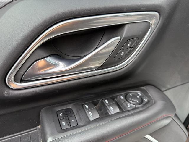 Photo of 2023 Black Chevrolet Suburban