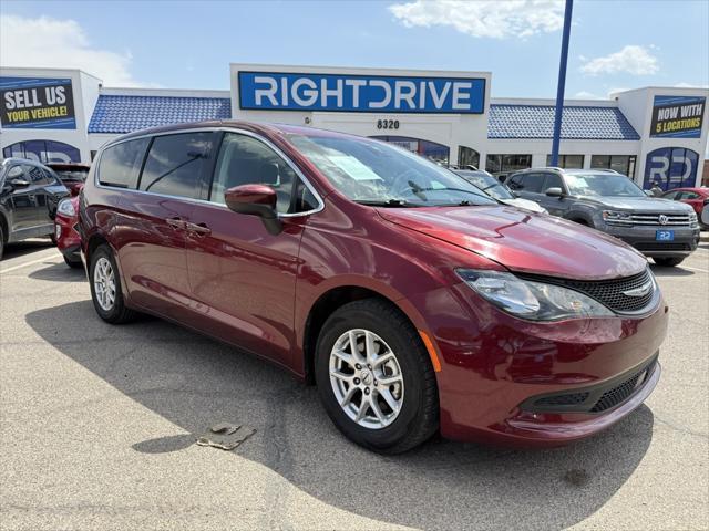 2023 Chrysler Voyager