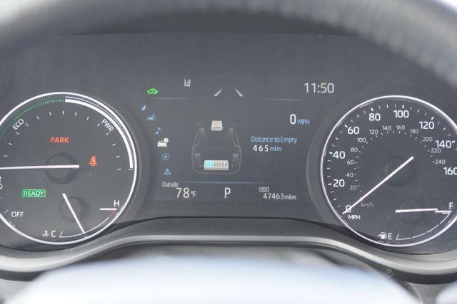 Photo of 2022 Wind Chill Pearl Toyota Sienna