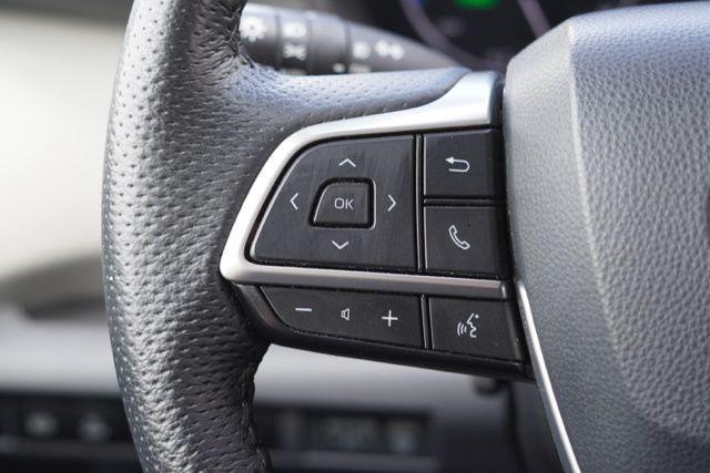 Photo of 2022 Wind Chill Pearl Toyota Sienna