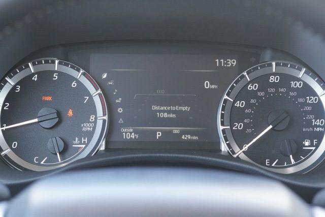 Photo of 2025 Celestial Silver Metallic Toyota Highlander