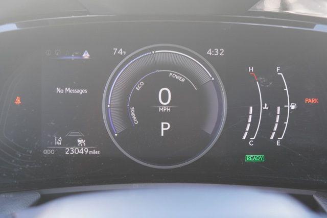 Photo of 2022 Eminent White Pearl Lexus NX 350h
