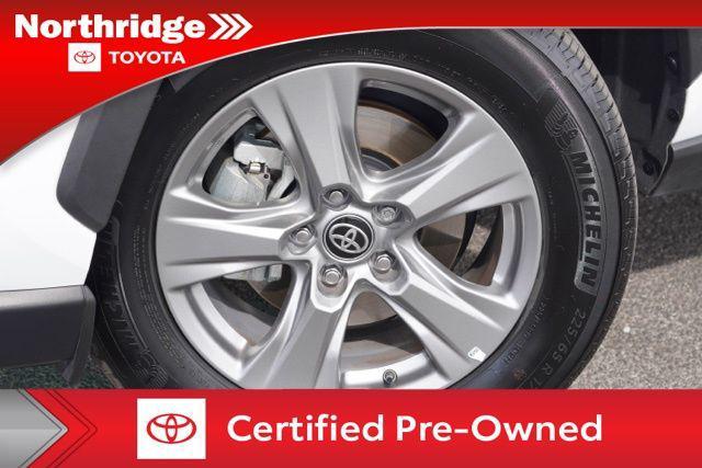 Photo of 2024 Ice Toyota RAV4