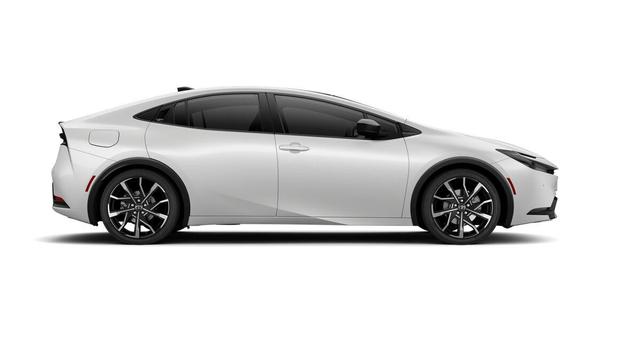 Photo of 2026 Wind Chill Pearl Toyota Prius Plug-In Hybrid
