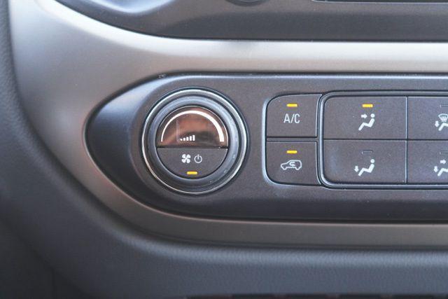 Photo of 2019 Summit White Chevrolet Colorado