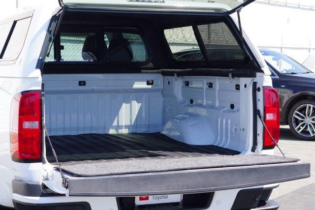 Photo of 2019 Summit White Chevrolet Colorado