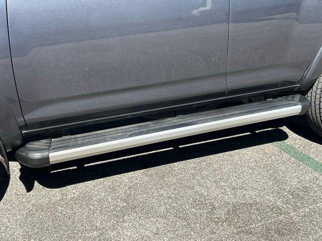 Photo of 2015 Magnetic Gray Metallic Toyota 4Runner