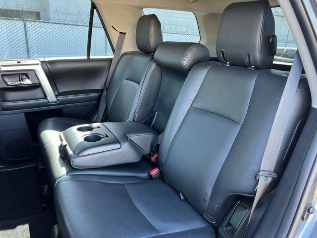 Photo of 2015 Magnetic Gray Metallic Toyota 4Runner