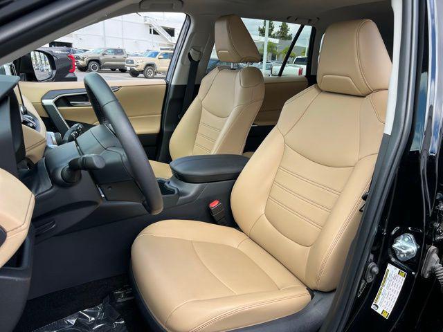 Photo of 2025 Midnight Black Metallic Toyota RAV4