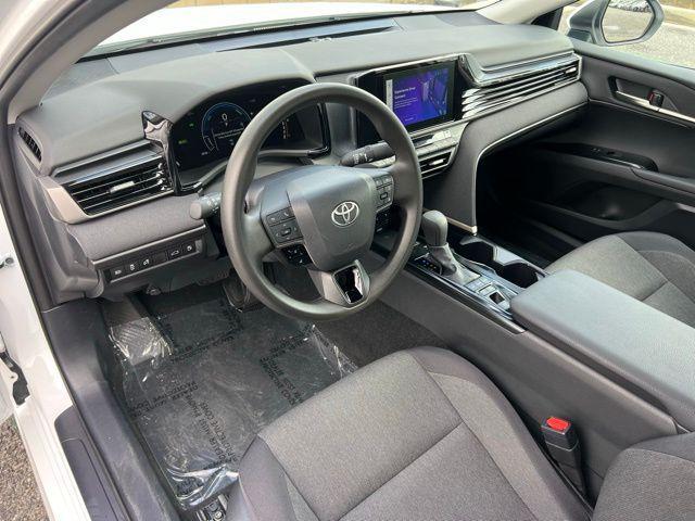 Photo of 2025 Ice Cap Toyota Camry