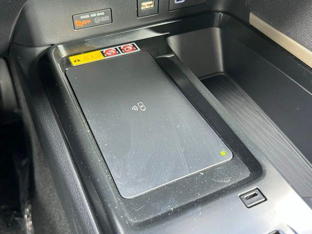 Photo of 2025 Ice Cap Toyota Camry