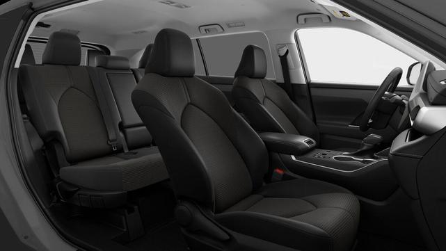 Photo of 2025 Wind Chill Pearl Toyota Highlander