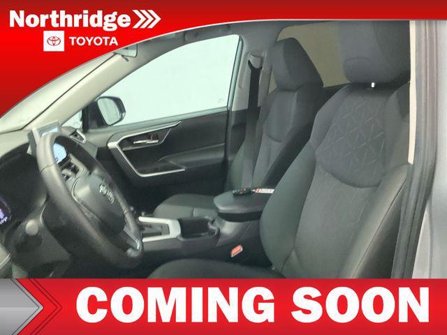 Photo of 2024 Silver Sky Metallic Toyota RAV4