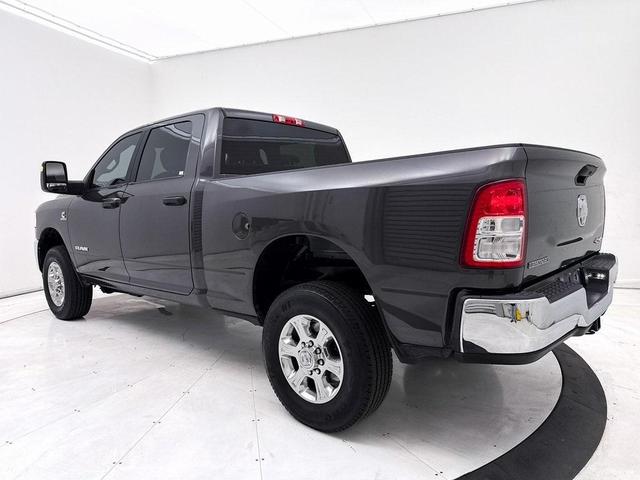 Photo of 2023 Granite Crystal Clearcoat Metallic RAM 2500