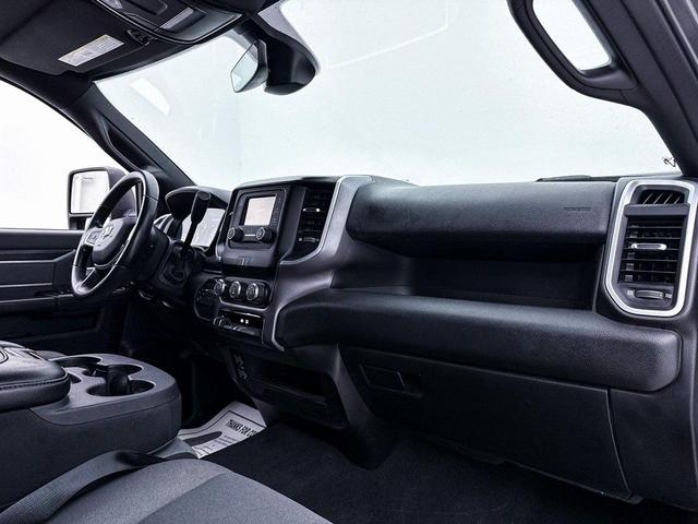 Photo of 2023 Granite Crystal Clearcoat Metallic RAM 2500