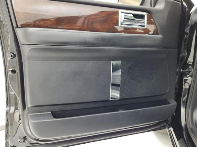 Photo of 2016 Black Velvet Lincoln Navigator