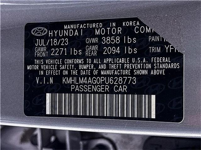 Photo of 2023 Metal Hyundai ELANTRA