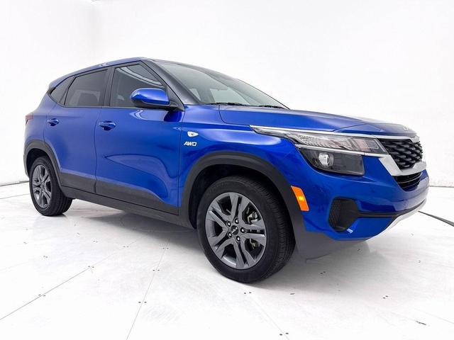 Photo of 2022 Neptune Blue Kia Seltos