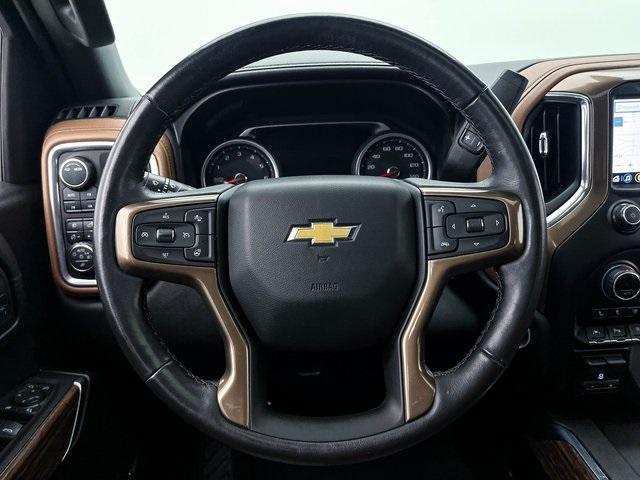 Photo of 2021 Iridescent Pearl Tricoat Chevrolet Silverado 1500