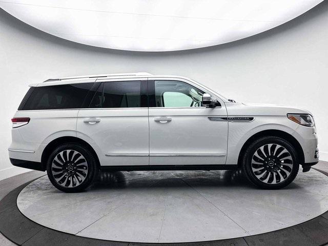 2022 Lincoln Navigator