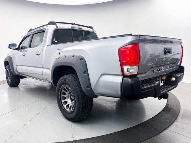 Photo of 2017 Silver Toyota Tacoma