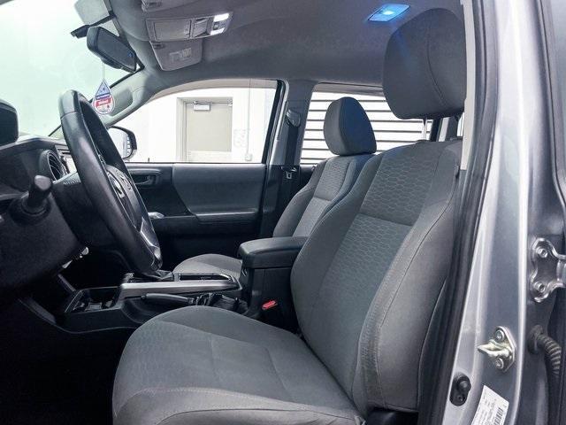 Photo of 2017 Silver Toyota Tacoma