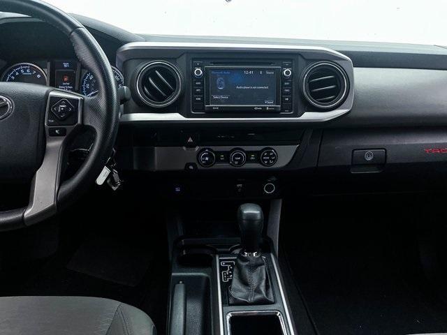 Photo of 2017 Silver Toyota Tacoma