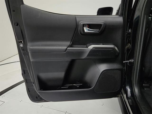 Photo of 2020 Black Toyota Tacoma