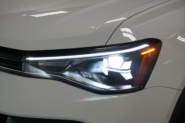 Photo of 2025 Pure White Volkswagen Taos