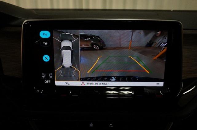 Photo of 2026 Opal White Volkswagen Atlas