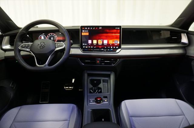 Photo of 2025 Avocado Green w/Deep Black Roof Volkswagen Tiguan