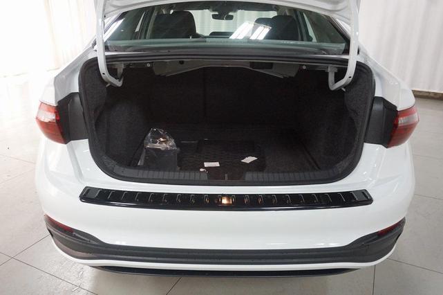 Photo of 2026 Pure White Volkswagen Jetta
