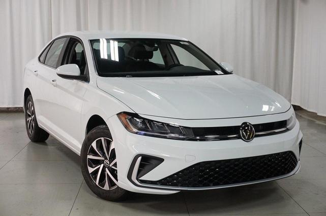 Photo of 2026 Pure White Volkswagen Jetta