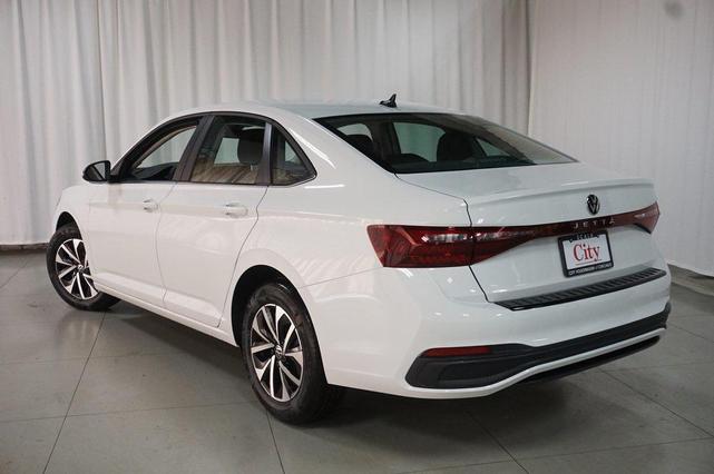 Photo of 2026 Pure White Volkswagen Jetta