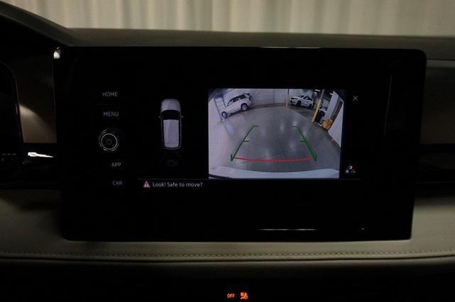 Photo of 2025 Pure White Volkswagen Taos