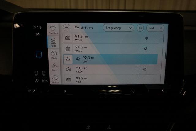 Photo of 2025 Gray Volkswagen Atlas Cross Sport